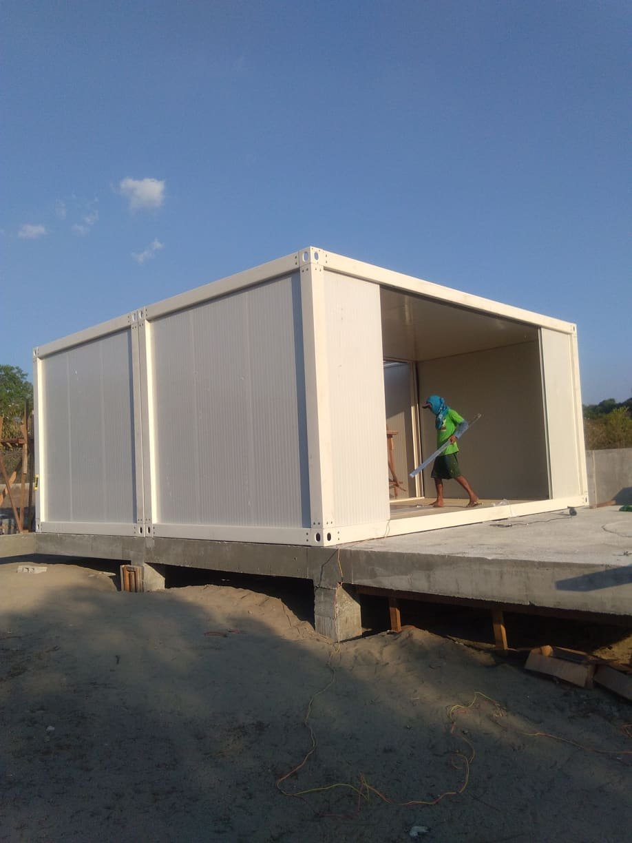 Portable cabin container